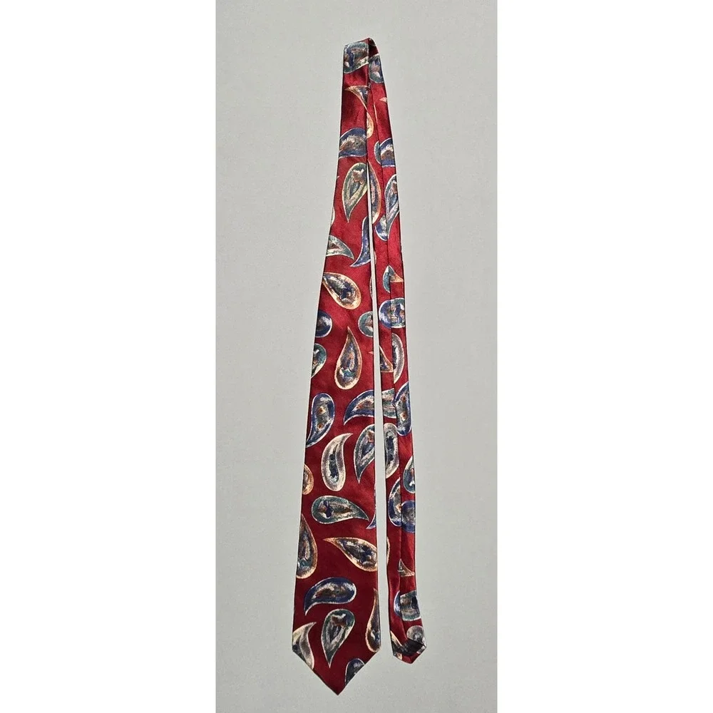 Cambridge Classics Paisley Italian Silk Necktie Red Blue Gold 3.5x68